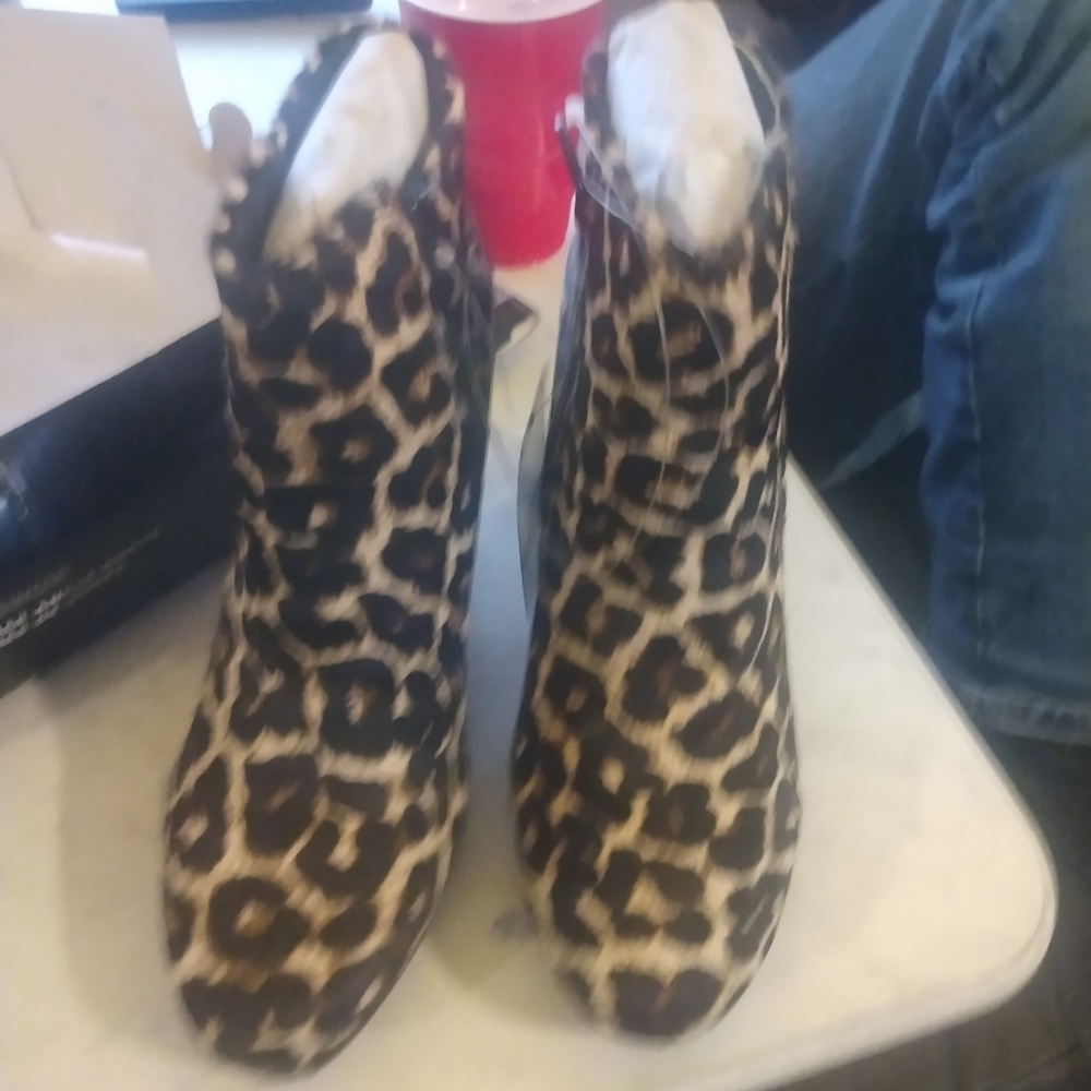 High heels shoes